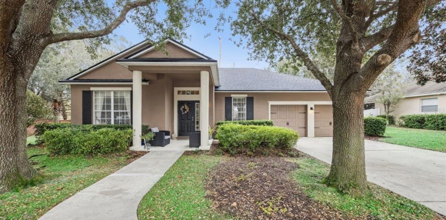 House in Apopka, Florida 3 bedrooms, 176.42 sq.m. № 2219587
