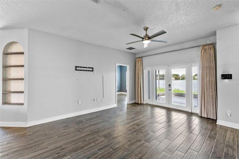 Casa en venta en Orlando, Florida, 4 dormitorios, 137.87 m2 № 1900036 - foto 13