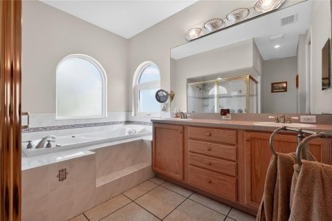 House in Hudson, Florida 3 bedrooms, 195.09 sq.m. № 2110083 - photo 21