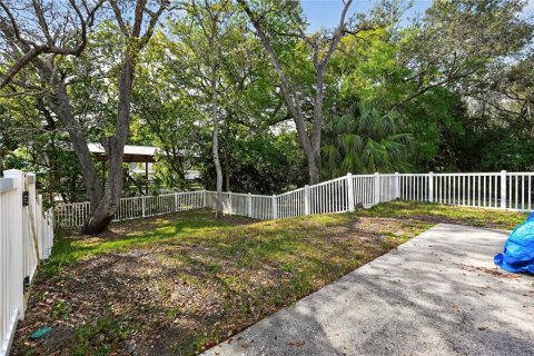House in Hudson, Florida 3 bedrooms, 195.09 sq.m. № 2110083 - photo 27