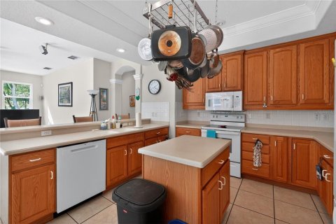 House in Hudson, Florida 3 bedrooms, 195.09 sq.m. № 2110083 - photo 16