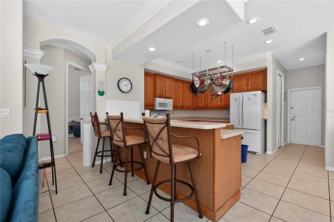 House in Hudson, Florida 3 bedrooms, 195.09 sq.m. № 2110083 - photo 11