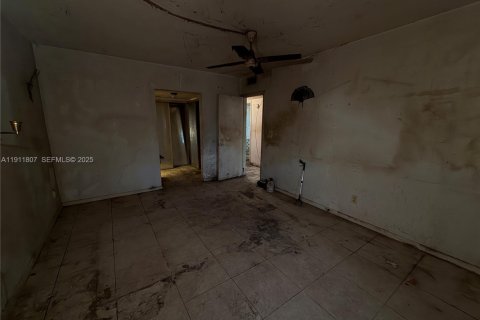 Villa ou maison à vendre à Miami, Floride: 2 chambres, 103.31 m2 № 1968573 - photo 5