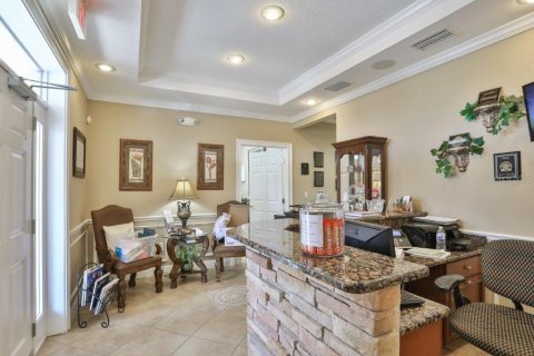 Commercial property in Apollo Beach, Florida 175.59 sq.m. № 2206148 - photo 2