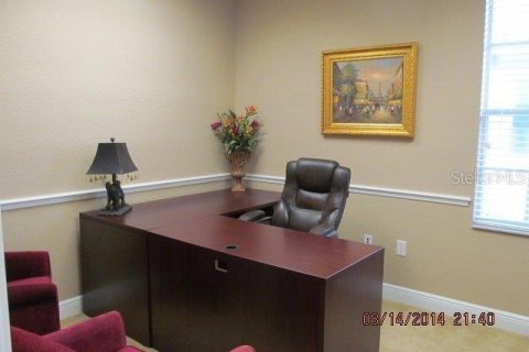 Commercial property in Apollo Beach, Florida 175.59 sq.m. № 2206148 - photo 7