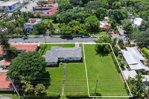 House in Dania Beach, Florida 3 bedrooms, 186.92 sq.m. № 1764505 - photo 16