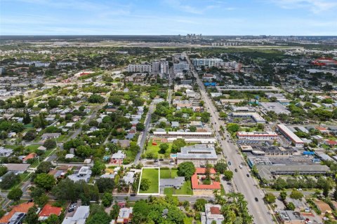 House in Dania Beach, Florida 3 bedrooms, 186.92 sq.m. № 1764505 - photo 23