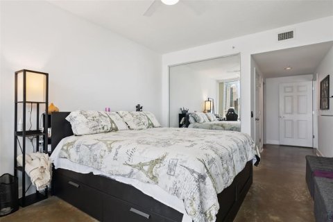 Condo in Orlando, Florida, 2 bedrooms  № 2220700 - photo 23