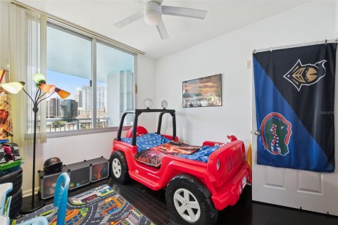 Condo in Orlando, Florida, 2 bedrooms  № 2220700 - photo 26