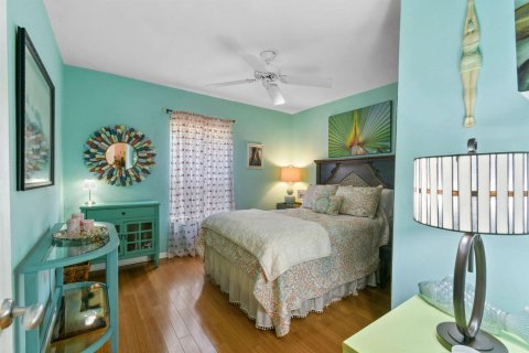 House in Palm Beach Gardens, Florida 3 bedrooms, 232.35 sq.m. № 2272174 - photo 20