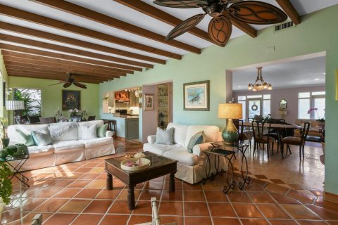 House in Palm Beach Gardens, Florida 3 bedrooms, 232.35 sq.m. № 2272174 - photo 8