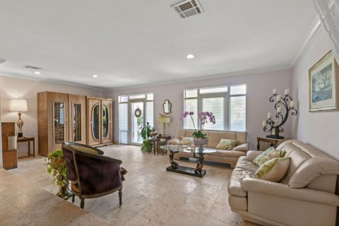 House in Palm Beach Gardens, Florida 3 bedrooms, 232.35 sq.m. № 2272174 - photo 5