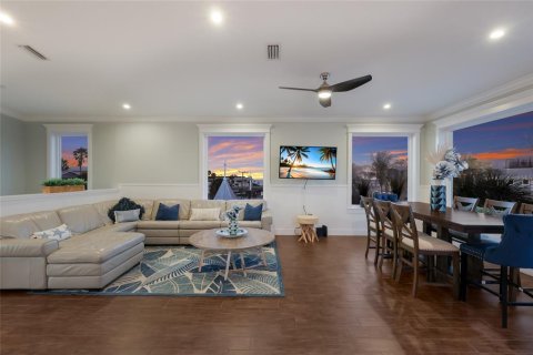 Villa ou maison à vendre à Bradenton Beach, Floride: 5 chambres, 307.32 m2 № 2237526 - photo 19
