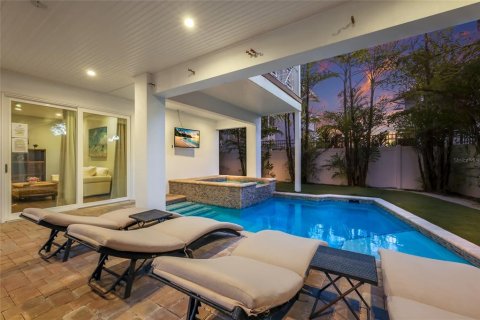 Villa ou maison à vendre à Bradenton Beach, Floride: 5 chambres, 307.32 m2 № 2237526 - photo 27
