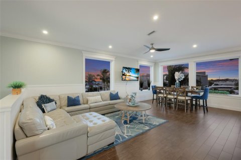 Villa ou maison à vendre à Bradenton Beach, Floride: 5 chambres, 307.32 m2 № 2237526 - photo 13