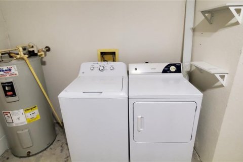 Casa en venta en Palm Harbor, Florida, 1 dormitorio, 95.6 m2 № 1809895 - foto 13