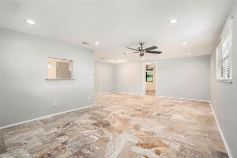 Villa ou maison à vendre à Zephyrhills, Floride: 3 chambres, 136.01 m2 № 1901897 - photo 7