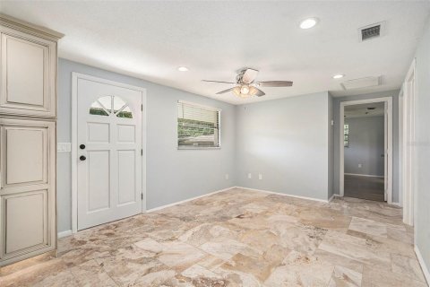 Villa ou maison à vendre à Zephyrhills, Floride: 3 chambres, 136.01 m2 № 1901897 - photo 5