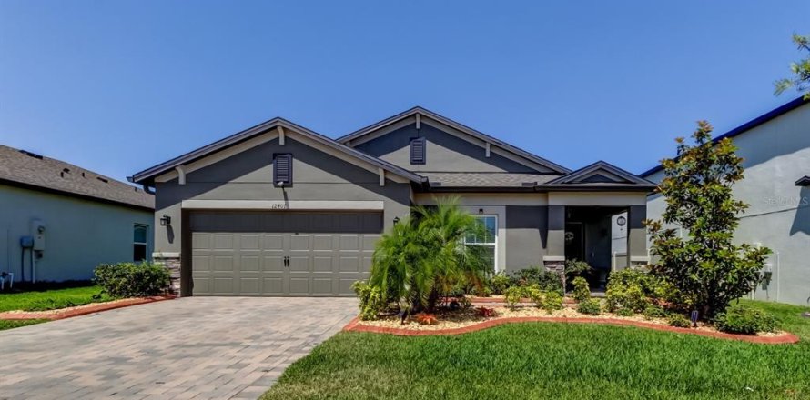 Casa en Dade City, Florida 4 dormitorios, 205.87 m2 № 1658172