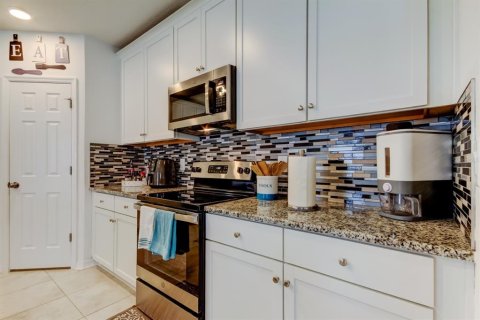 Casa en venta en Dade City, Florida, 4 dormitorios, 205.87 m2 № 1658172 - foto 14