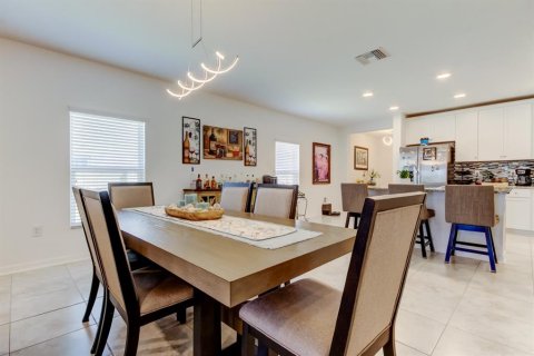 Casa en venta en Dade City, Florida, 4 dormitorios, 205.87 m2 № 1658172 - foto 20