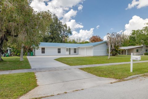 House in St. Lucie, Florida 3 bedrooms, 144.56 sq.m. № 2077535 - photo 4