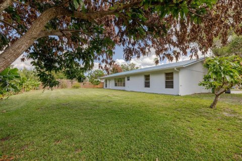 House in St. Lucie, Florida 3 bedrooms, 144.56 sq.m. № 2077535 - photo 9