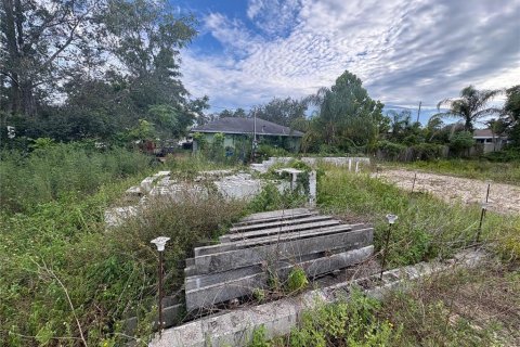 Terreno en venta en Orange City, Florida № 1915811 - foto 1