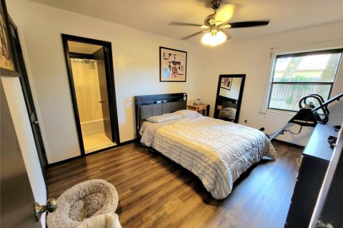 Casa en venta en Port Orange, Florida, 3 dormitorios, 125.14 m2 № 1919788 - foto 13