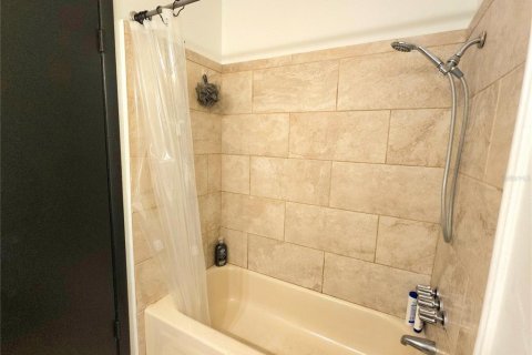 Casa en venta en Port Orange, Florida, 3 dormitorios, 125.14 m2 № 1919788 - foto 10