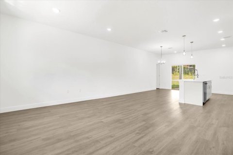 Casa en venta en Citrus Springs, Florida, 4 dormitorios, 143.81 m2 № 1883154 - foto 3