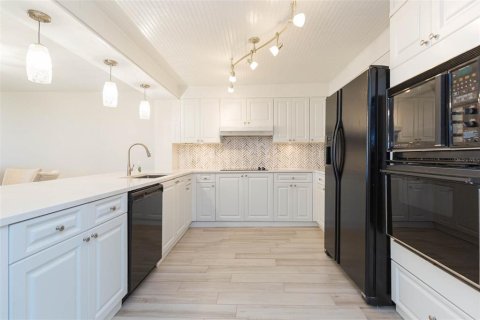 Condominio en venta en Saint Pete Beach, Florida, 3 dormitorios, 157.19 m2 № 1853312 - foto 6