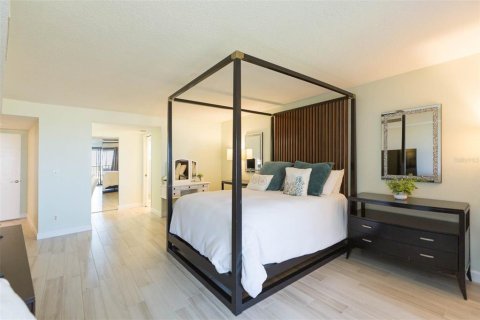 Condominio en venta en Saint Pete Beach, Florida, 3 dormitorios, 157.19 m2 № 1853312 - foto 20