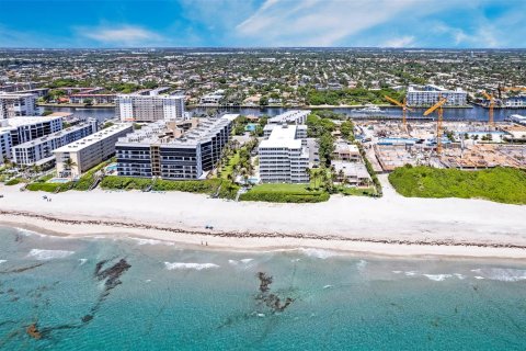 Condo in Hillsboro Beach, Florida, 2 bedrooms № 2088503 - photo 6