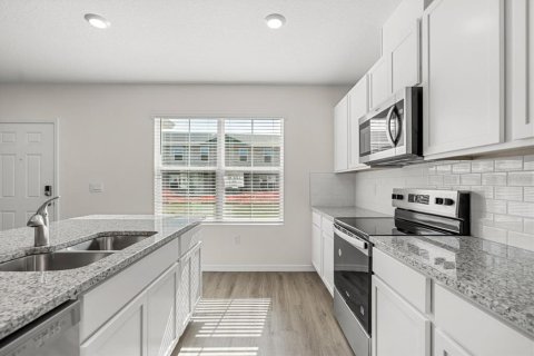 Adosado en alquiler en Apopka, Florida, 3 dormitorios, 152.36 m2 № 1717111 - foto 7