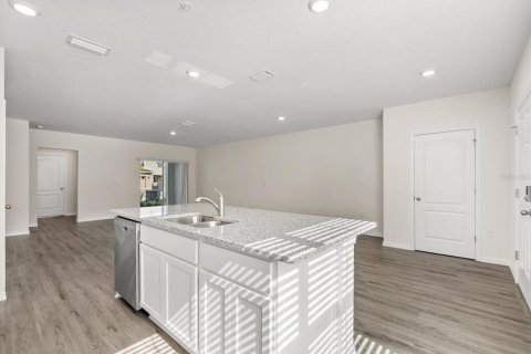 Adosado en alquiler en Apopka, Florida, 3 dormitorios, 152.36 m2 № 1717111 - foto 6