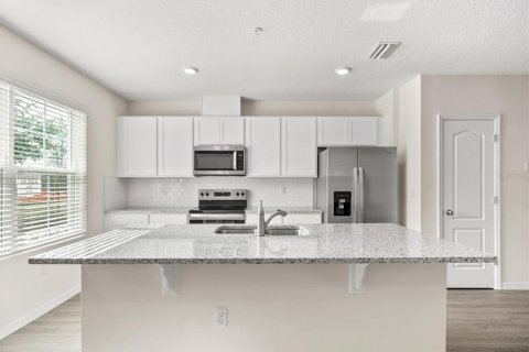 Adosado en alquiler en Apopka, Florida, 3 dormitorios, 152.36 m2 № 1717111 - foto 5