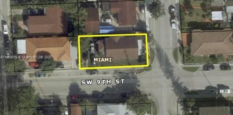 House in Miami, Florida 3 bedrooms, 135.64 sq.m. № 1980534