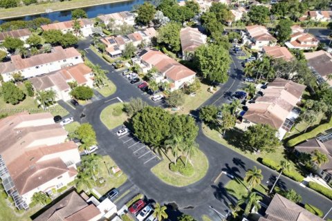 Купить таунхаус в Дирфилд-Бич, Флорида 2 спальни, 134.34м2, № 2038927 - фото 6