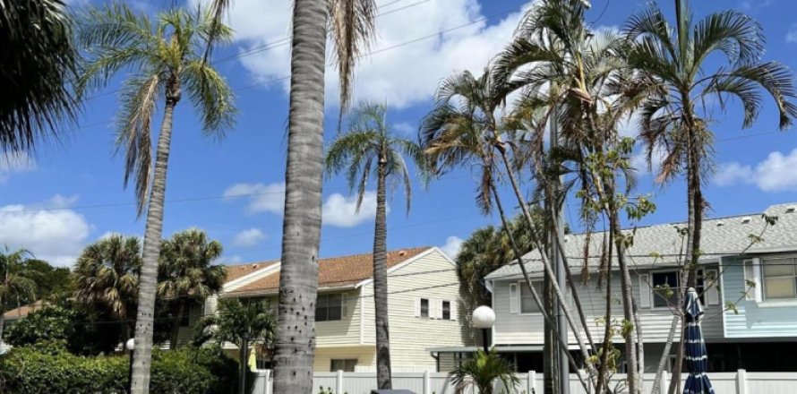 Condo in Pompano Beach, Florida, 2 bedrooms  № 1160355