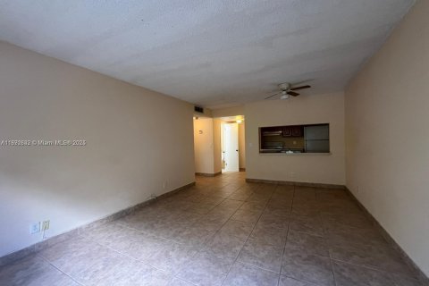 Copropriété à louer à Coral Springs, Floride: 1 chambre, 55.56 m2 № 1946444 - photo 13