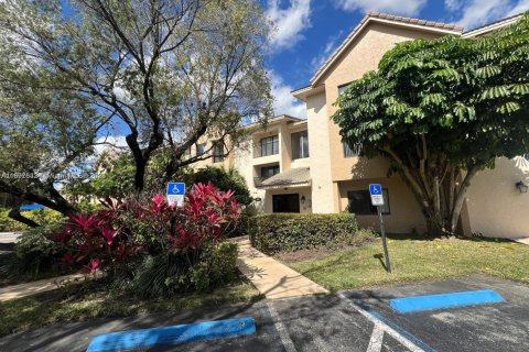 Copropriété à louer à Coral Springs, Floride: 1 chambre, 55.56 m2 № 1946444 - photo 2