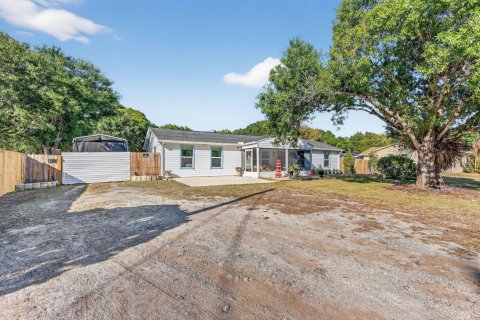 Casa en venta en St. Lucie, Florida, 4 dormitorios, 136.01 m2 № 2084886 - foto 3