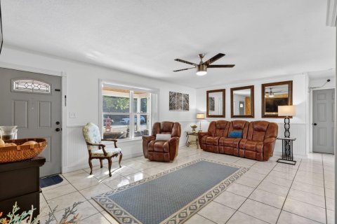 Casa en venta en St. Lucie, Florida, 4 dormitorios, 136.01 m2 № 2084886 - foto 7