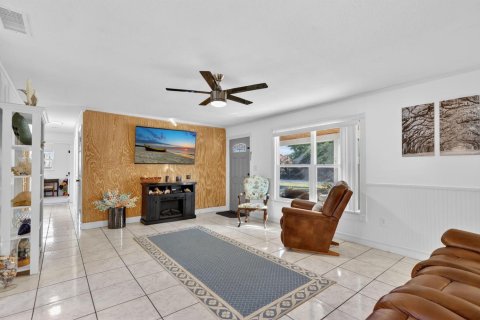 Casa en venta en St. Lucie, Florida, 4 dormitorios, 136.01 m2 № 2084886 - foto 8