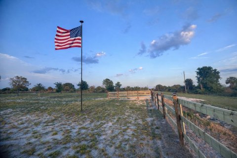 Propiedad comercial en venta en Okeechobee, Florida № 2146264 - foto 6