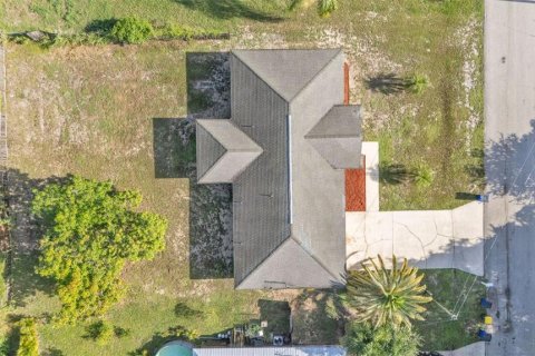 House in Sebring, Florida 3 bedrooms, 124.12 sq.m. № 1810650 - photo 10