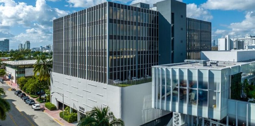 Oficina en Miami Beach, Florida № 1168828