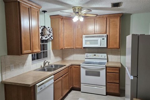 Villa ou maison à vendre à Inverness, Floride: 2 chambres, 94.76 m2 № 2143344 - photo 4