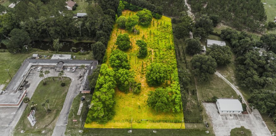 Terrain à Hilliard, Floride № 773397